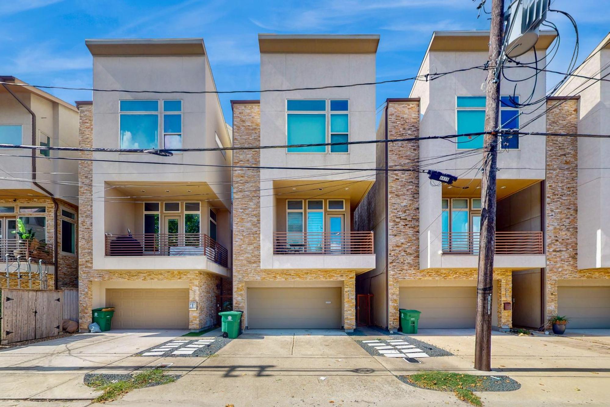 Washington Corridor Villa Houston Exterior photo